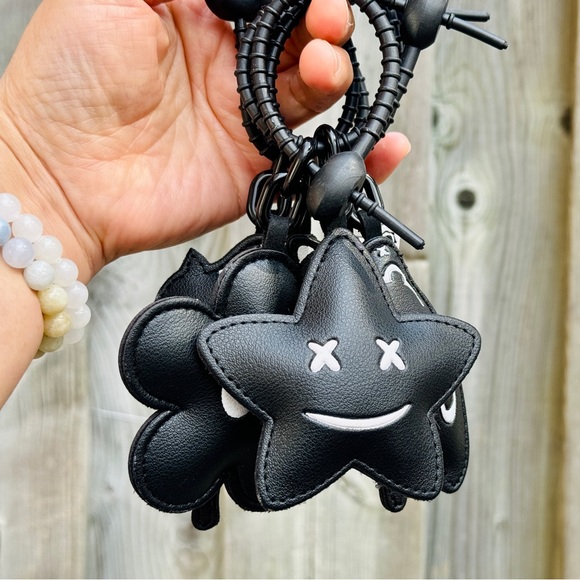 Faux Leather Keychain Sleepy Dog Bag Charm Car Key Charm - Picture 3 of 3
